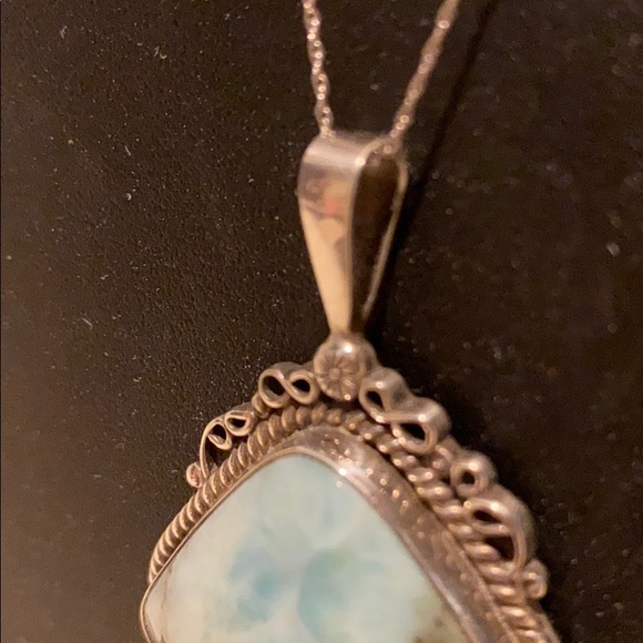 💙Gorgeous Larimar Pendant 💙 - Picture 9 of 13